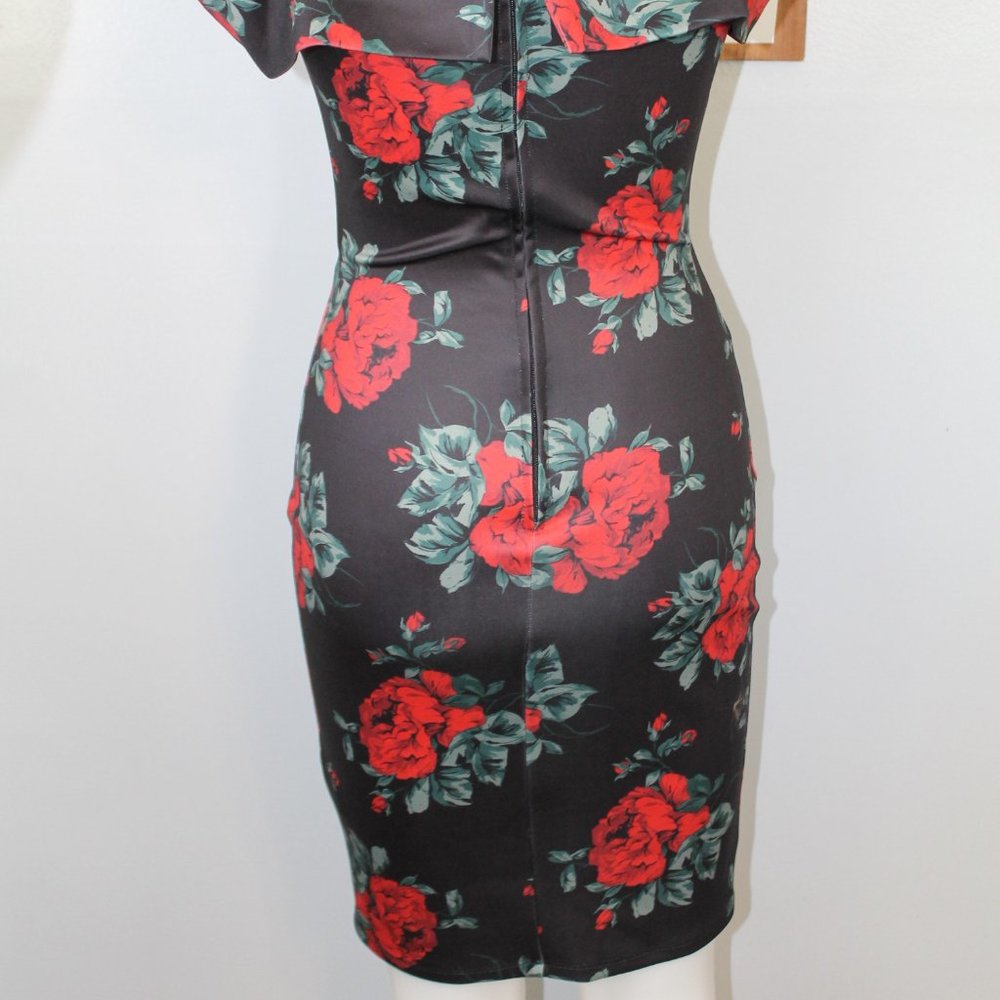 Charlotte Russe Off-The-Shoulder Rose Dress - Picture 6 of 10